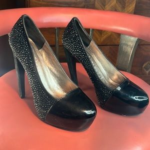 Jeffrey Campbell Ibiza black platform curved heel pump Bettie Page pinup witchy